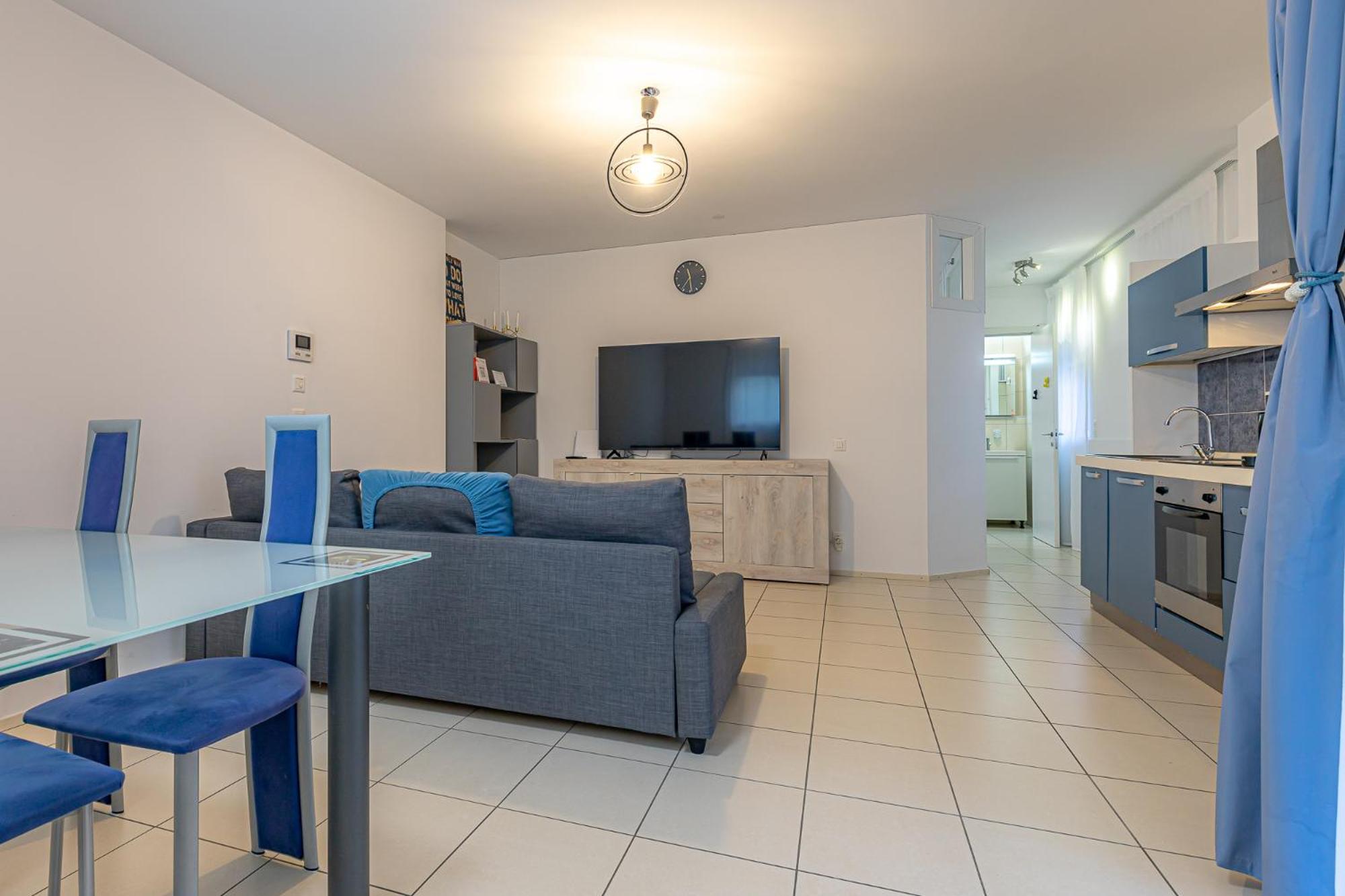 Lugano Station Apartment With Free Parking Ngoại thất bức ảnh